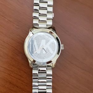 MICHAEL KORS Women’s Silver watch MK-5544